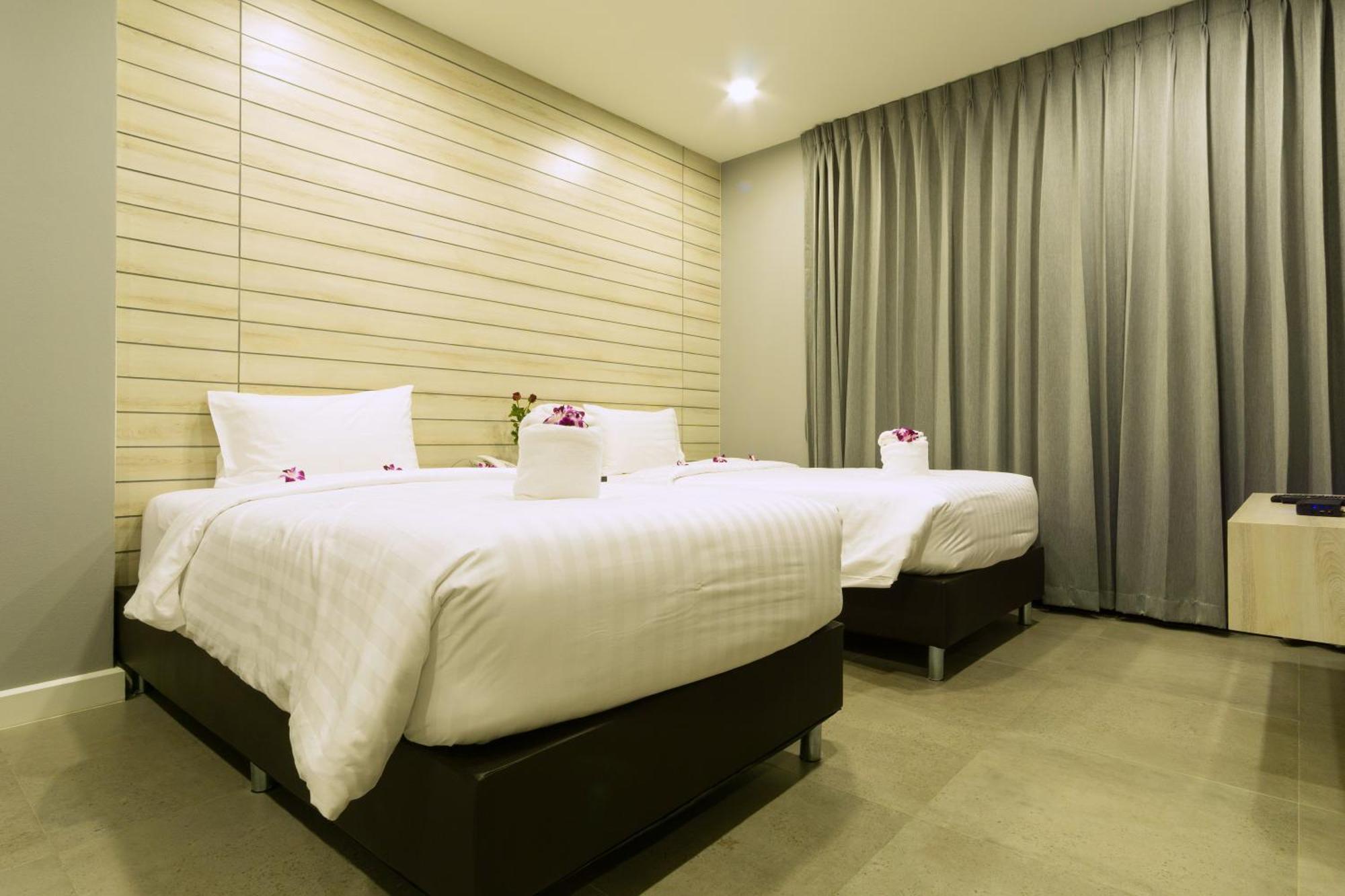 C Cha-Am Hotel エクステリア 写真
