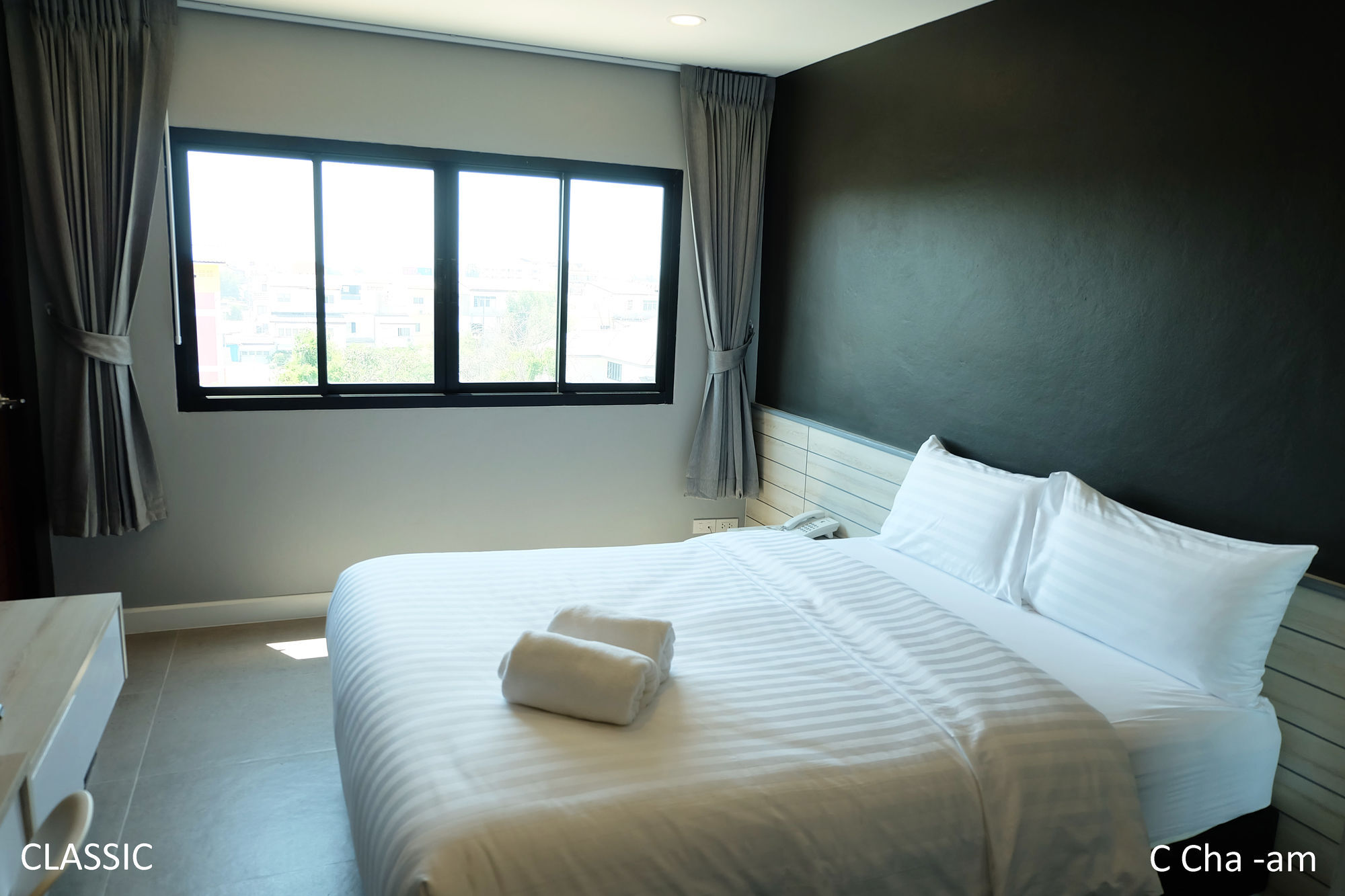 C Cha-Am Hotel エクステリア 写真